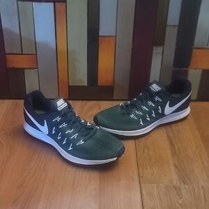 Nike Zoom Pegasus 33 Green/White Mens Size 13 Shoes